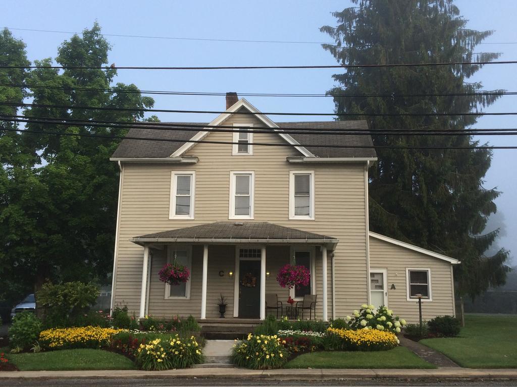 Modern Homestead Guest House Reedsville Exterior foto